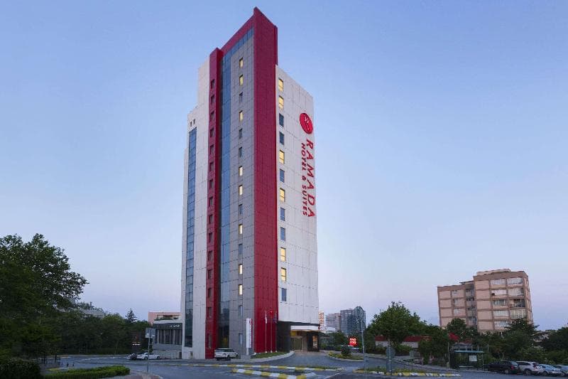 Ramada Hotel & Suites by Wyndham Istanbul Atakoy photo 1
