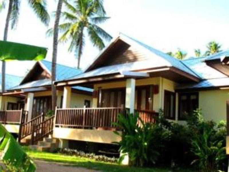 Phangka Paradise Resort main