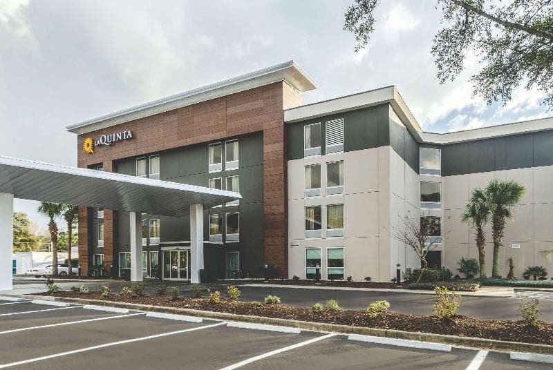 La Quinta Inn & Suites Myrtle Beach 3