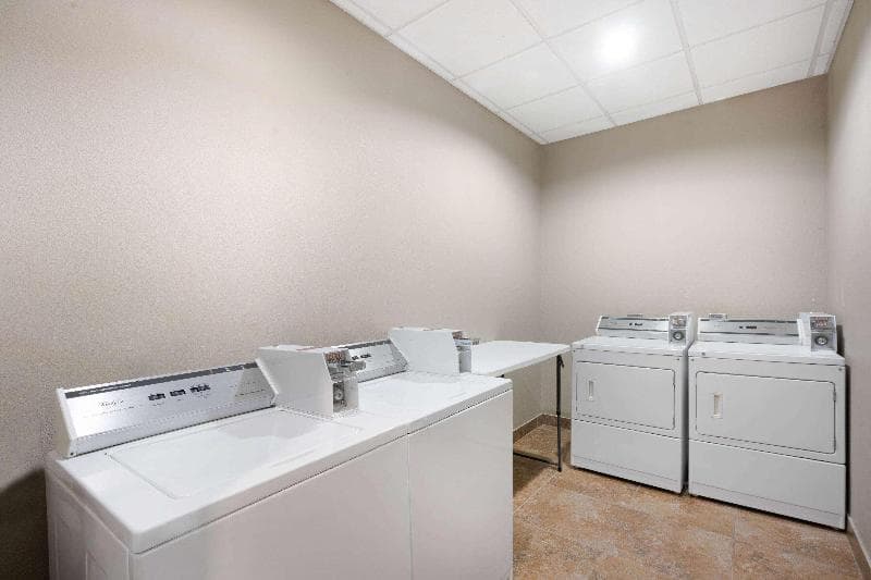 La Quinta Inn & Suites by Wyndham Houston Energy Corridor 4