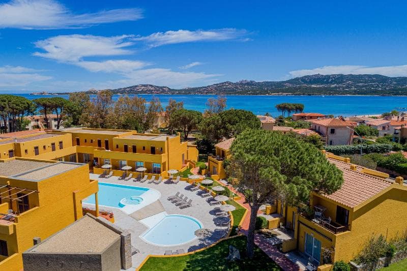 Blu Hotel Laconia Village 1