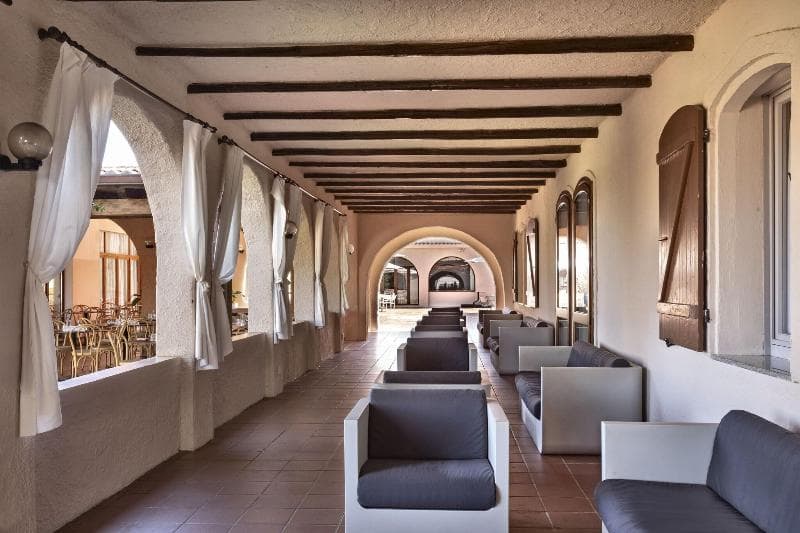 Blu Hotel Laconia Village 5