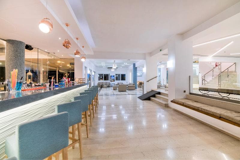 Horizon Beach Hotel photo 1