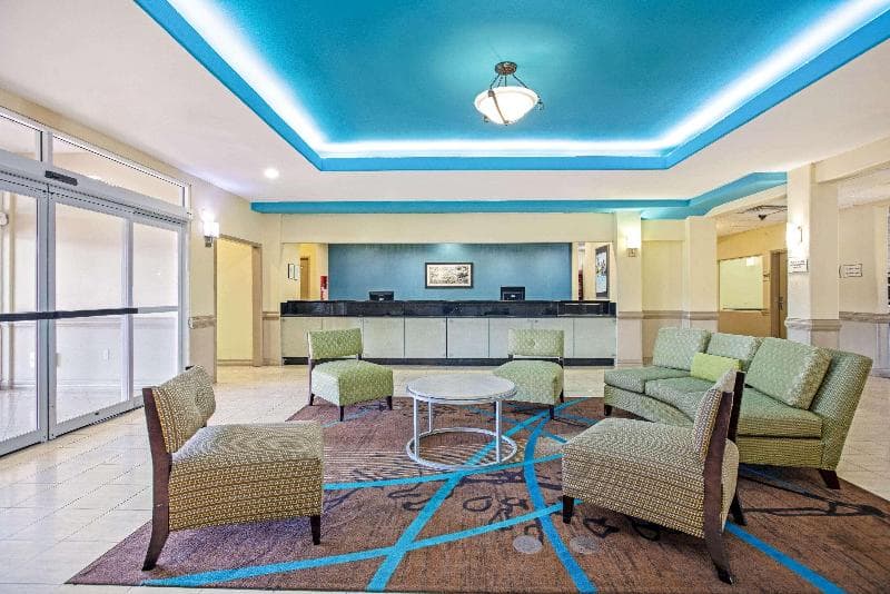 La Quinta Inn & Suites by Wyndham Corpus Christi Airport photo 1