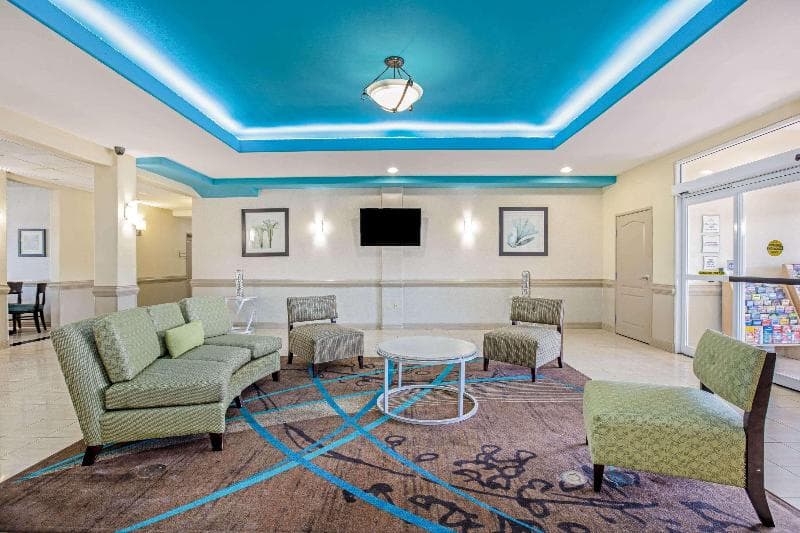 La Quinta Inn & Suites by Wyndham Corpus Christi Airport 3