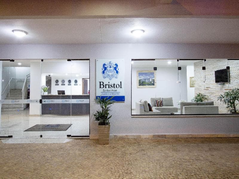 Bristol Zaniboni photo 1
