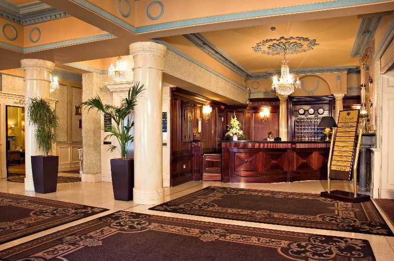 Buswells Hotel 5