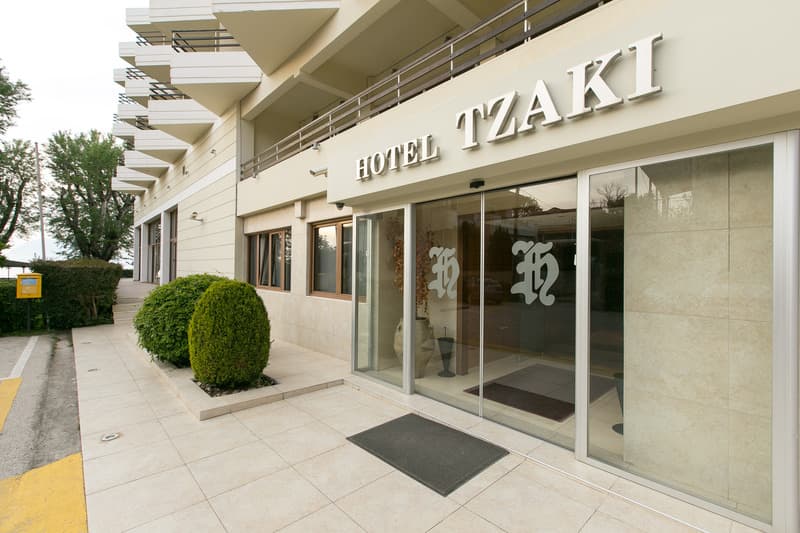 Hotel Tzaki 5