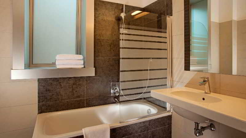 Hotel Artis 5
