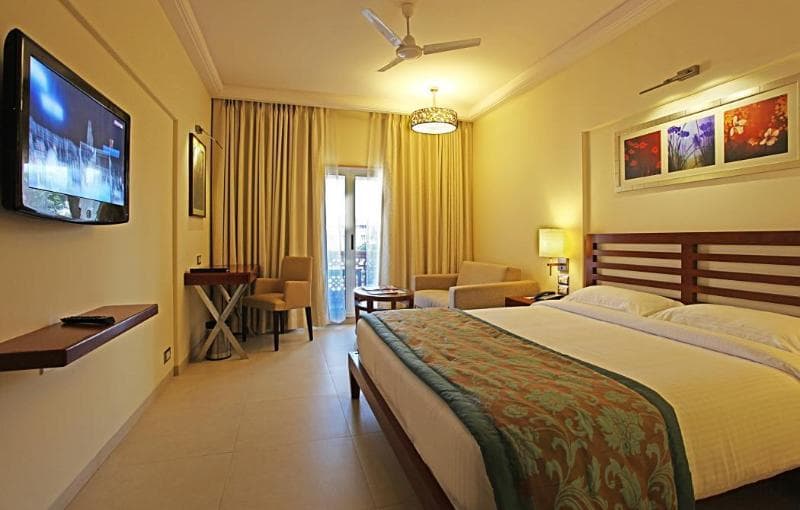 Evershine Keys Prima Resort main