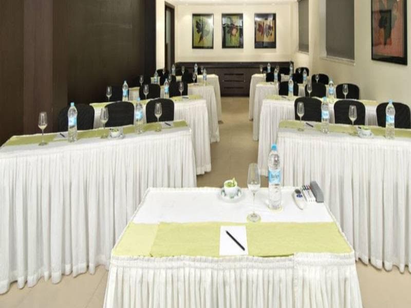 Citrus Hotels, Lonavala 5