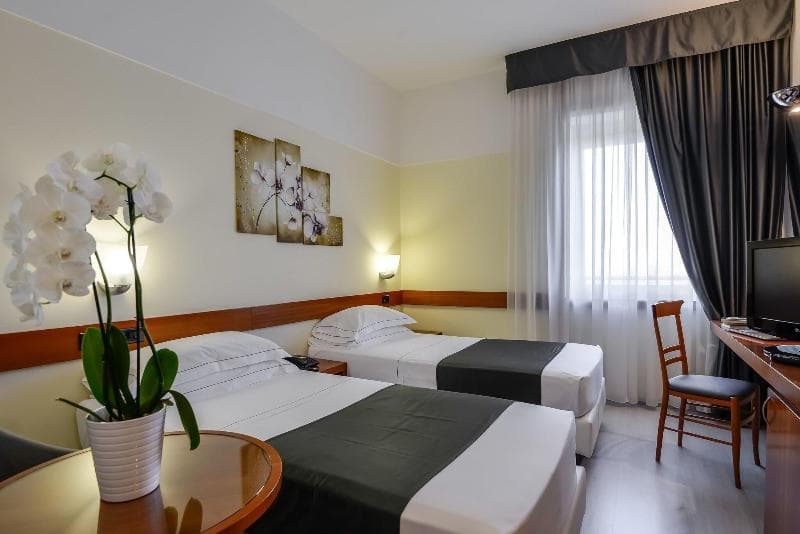 Hotel Bologna Airport photo 1