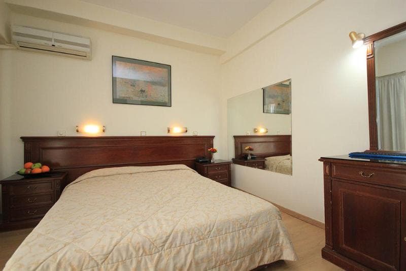 Hellinis Hotel 2