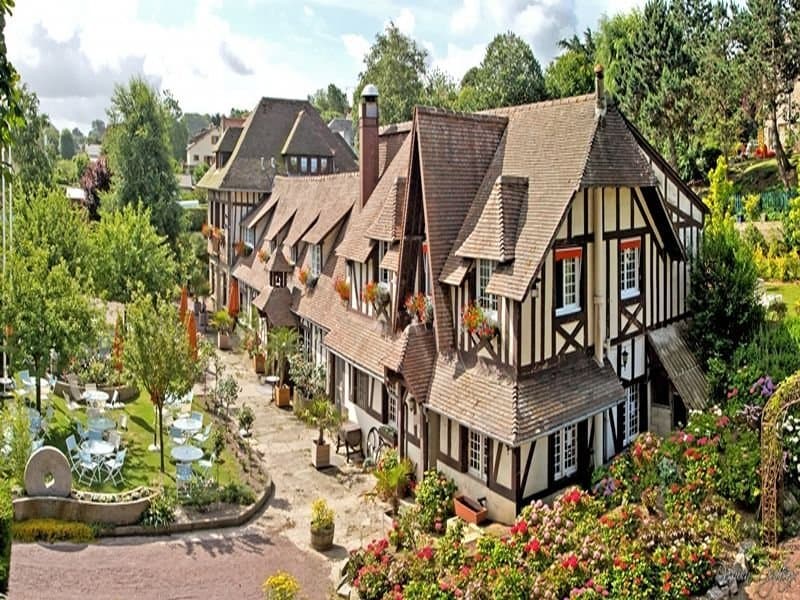 Hostellerie de la Vieille Ferme 1