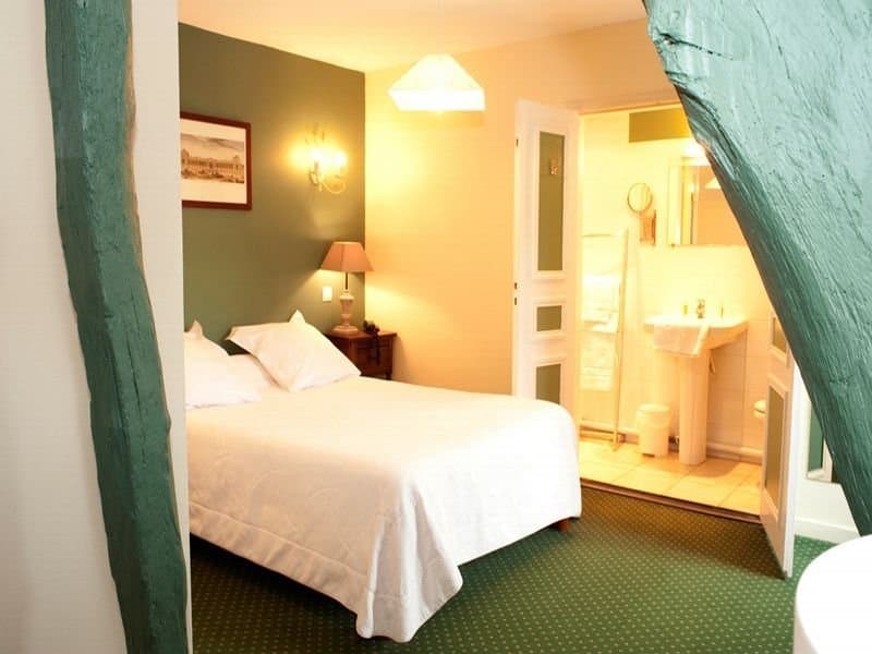 Hostellerie de la Vieille Ferme 4