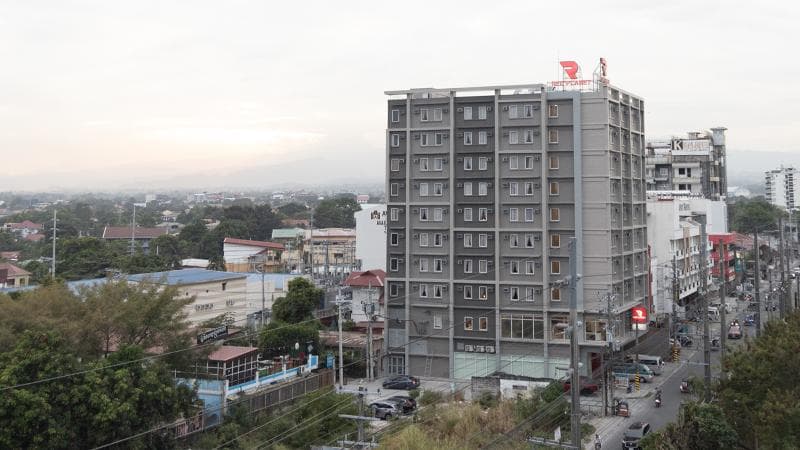 Red Planet Angeles City 2