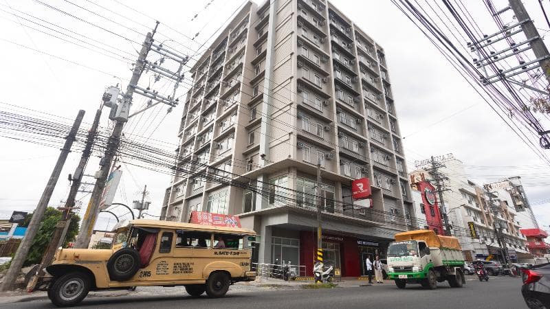 Red Planet Angeles City 4