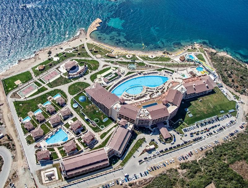 Royal Teos Thermal Resort Clinic & SPA 3