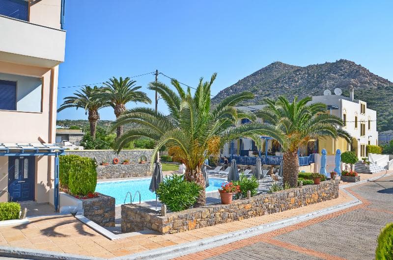 Emporios Bay Hotel 2