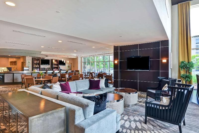 DoubleTree by Hilton Hotel Baton Rouge 5