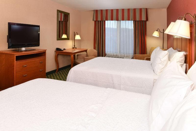 Hampton Inn & Suites Casper 5