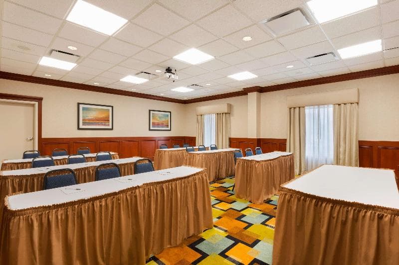Hampton Inn & Suites Detroit/Chesterfield Township photo 1