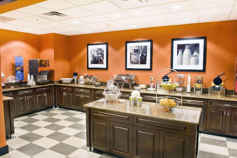 Hampton Inn Evansville/Airport 3