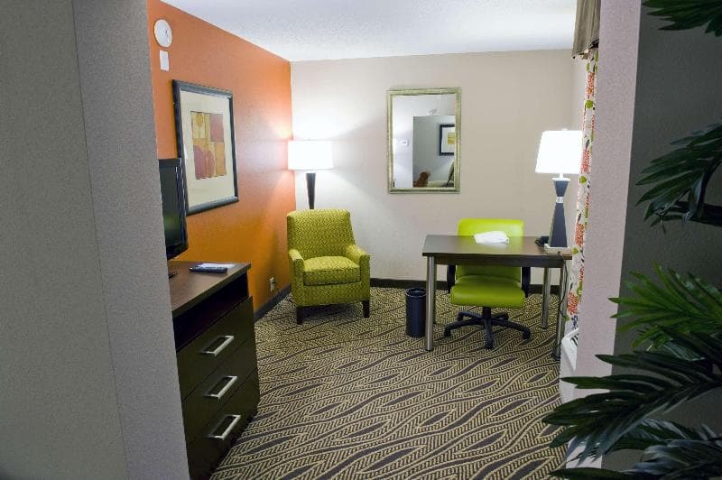 Hampton Inn Evansville/Airport 4