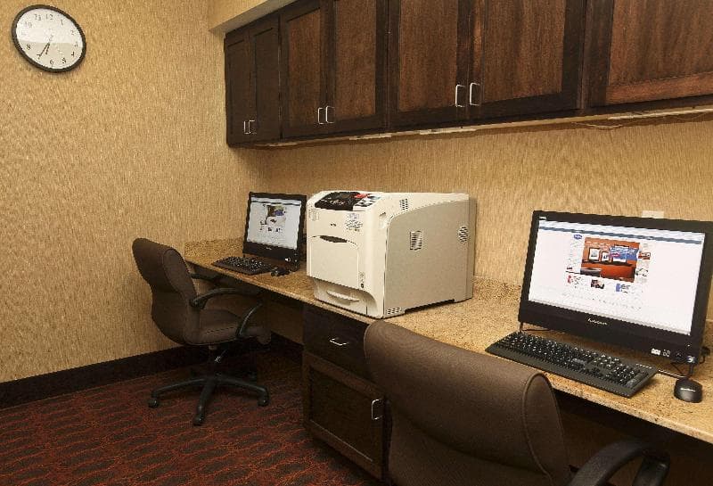 Hampton Inn & Suites Fargo Medical Center photo 1