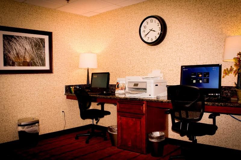 Best Western Plus Arrowhead Hotel photo 1