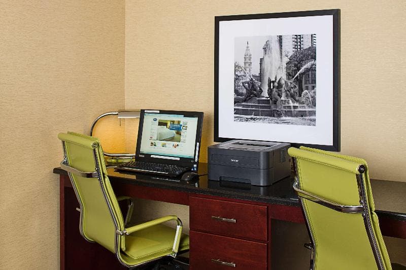 Hampton Inn Philadelphia/Willow Grove 2