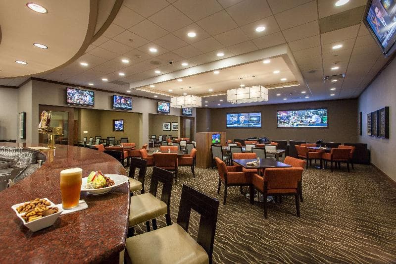 DoubleTree by Hilton Pittsburgh - Green Tree 3