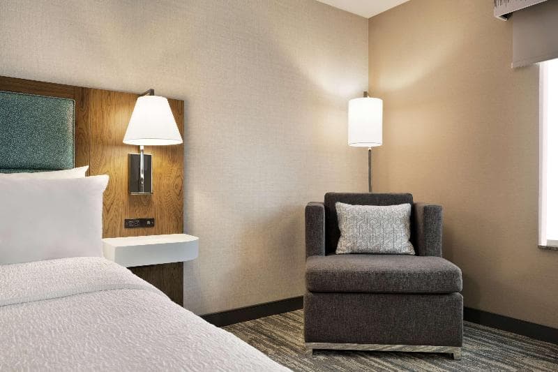 Hampton Inn & Suites Tacoma/Puyallup 5