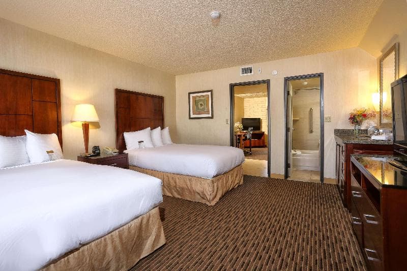 DoubleTree Suites by Hilton Tucson Airport 5