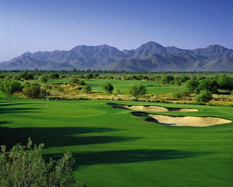 Hampton Inn & Suites Scottsdale at Talking Stick 2