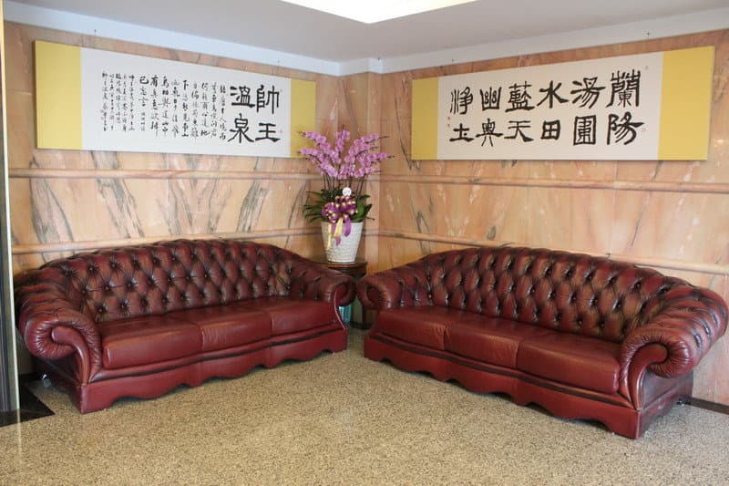 Barons Hot Spring Hotel main