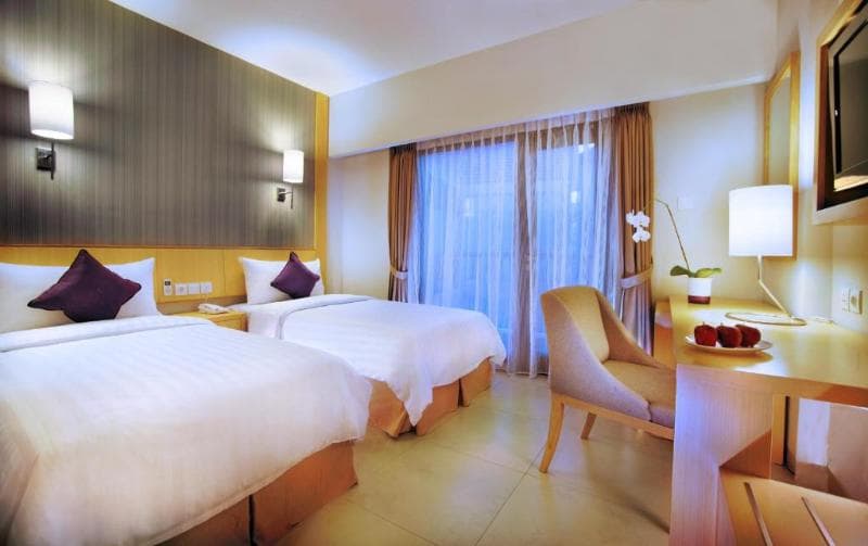 Quest Hotel Kuta 4