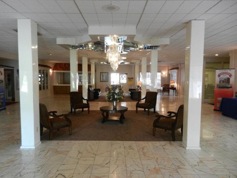 Eisenhower Hotel & Conference Center 5