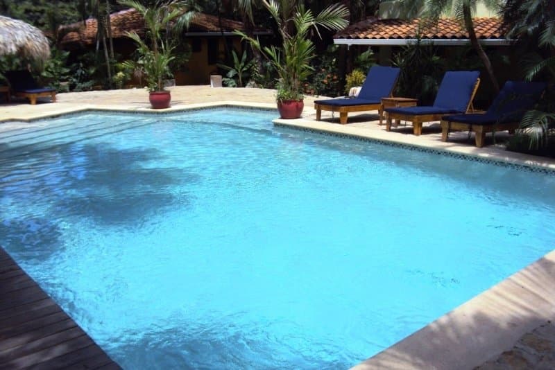 Isolina Beach Hotel 5