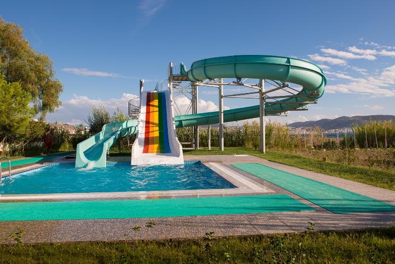Le Monde Beach Resort & Spa 4