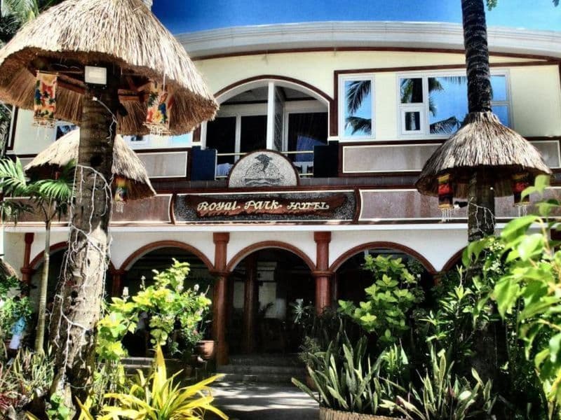 Royal Park Resort Hotel main