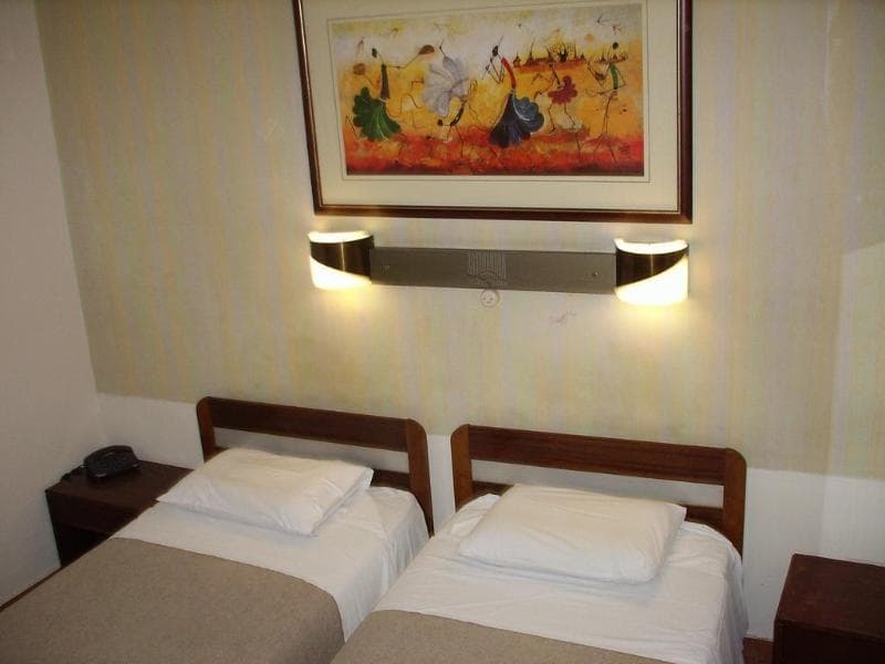 Claridge Hotel photo 1