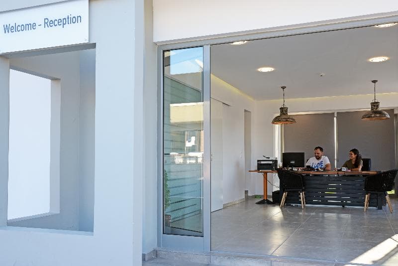 Hillside Studios & Apartments 5