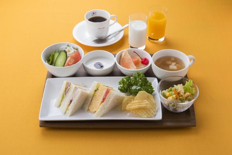 Shin-Osaka Station Hotel Annex 4