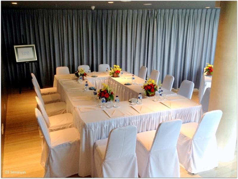 IZE Seminyak photo 1