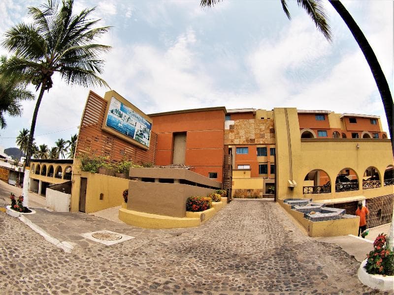 Hotel Marina Puerto Dorado 3