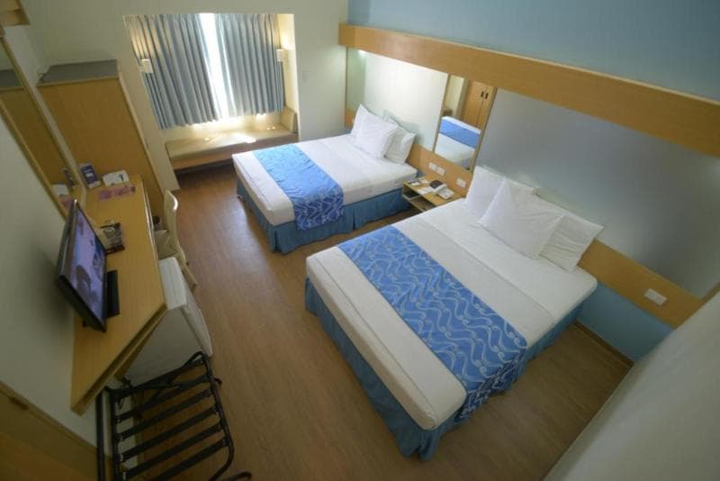 Microtel by Wyndham Davao (Adults only) 4
