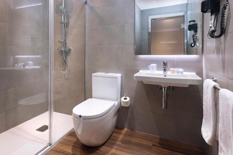 Opera Ramblas Hostal 4