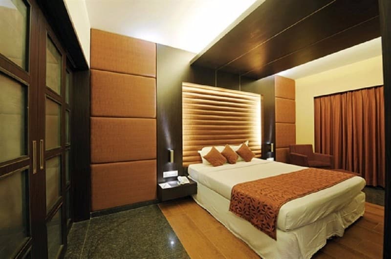 GCC Hotel & Club 4