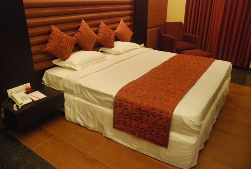 GCC Hotel & Club 5